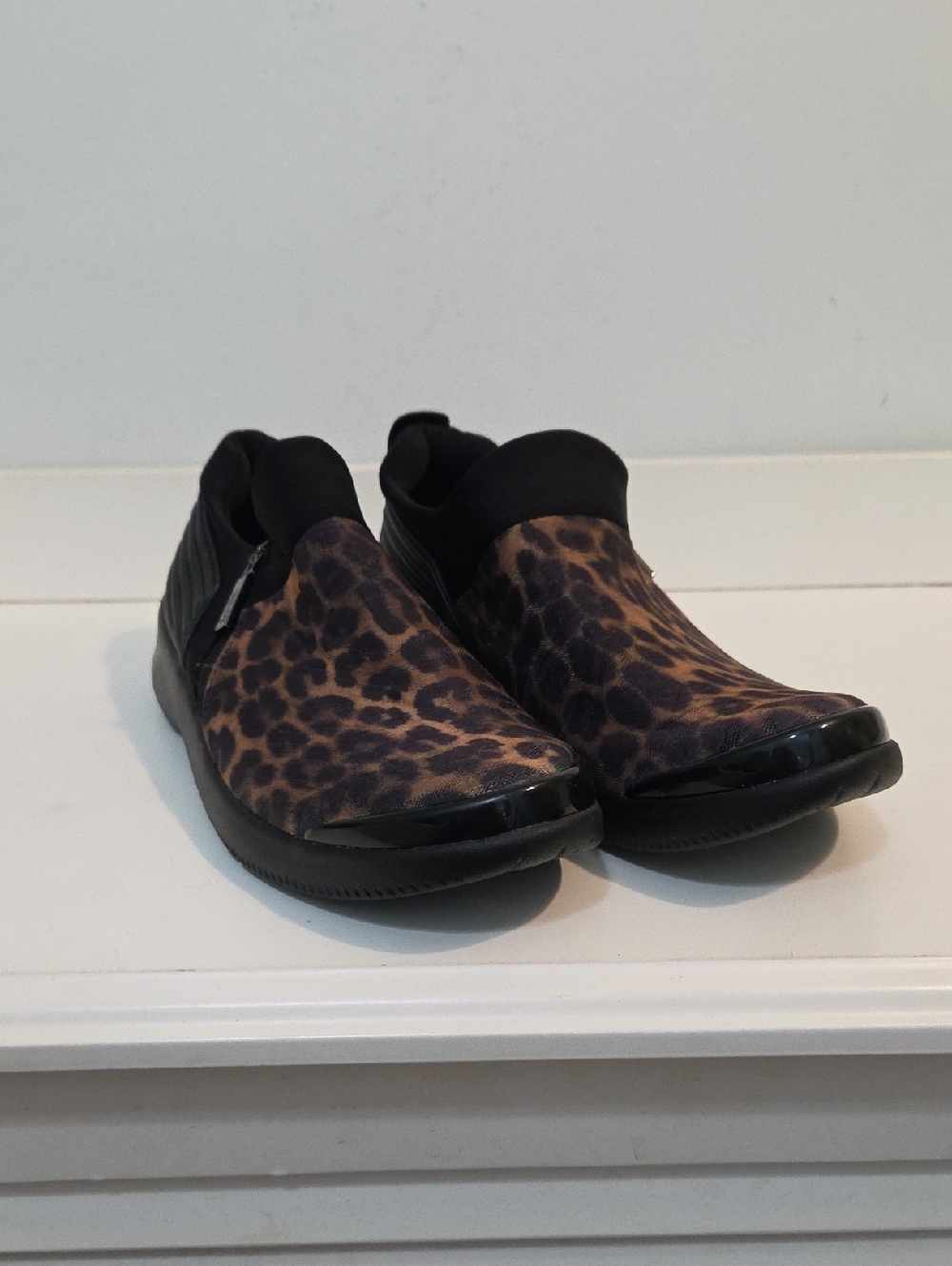 BZees Leopard Print Slip-On Sneakers - Casual Chic NWOT